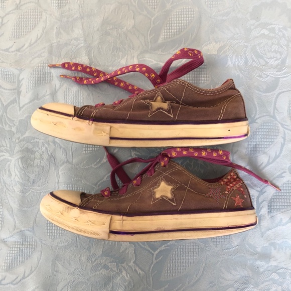 Converse One-Star Purple Sneakers - Picture 3 of 5